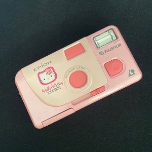 HELLO KITTY APS FILM CAMERA
